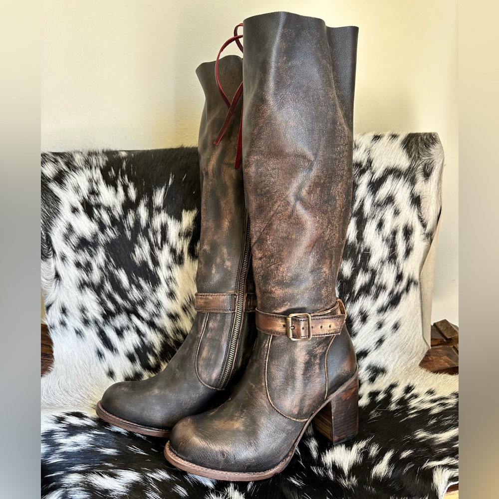 Freebird by Steven Holland in Black Leather, Size 10-never worn